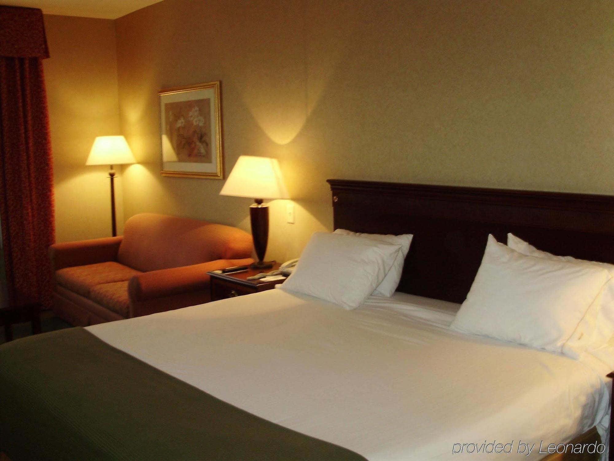 فندق غاهانافي  فندق وأجنحة هوليداي إن إكسبريس مطار كولومبوس الغرفة الصورة